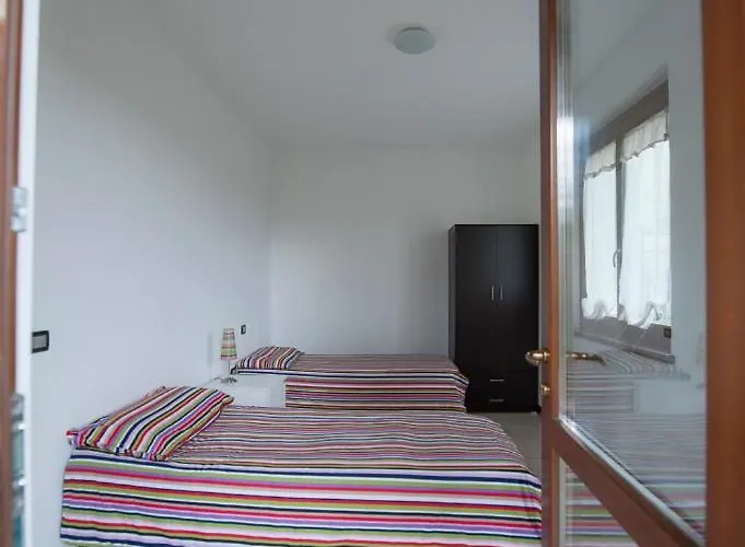 Casa vacanze A Schiera Intra